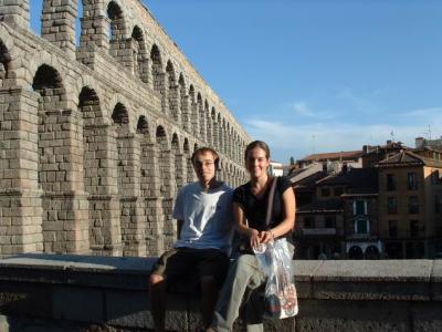 with Jessica in front of the aqueduct