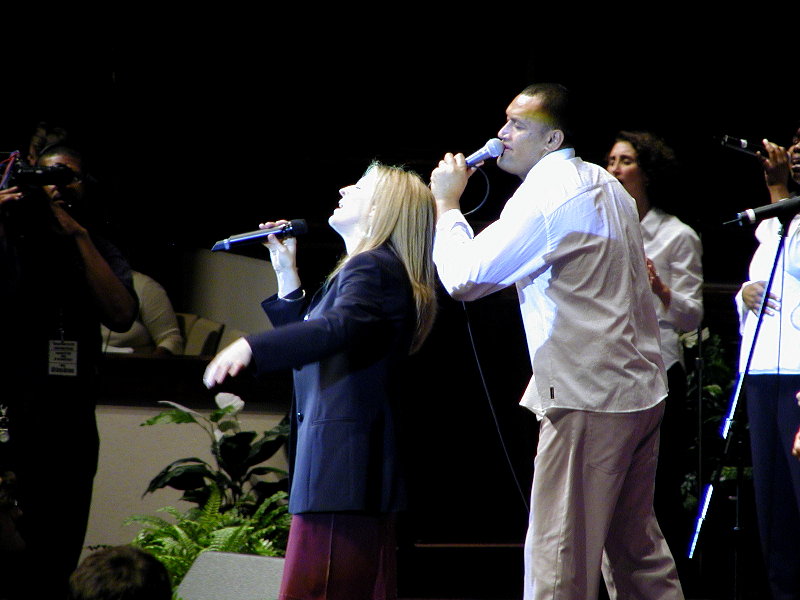 Hillsong8