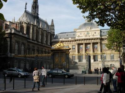 The Palais de Justice, with the Sainte-Chapelle to the left.