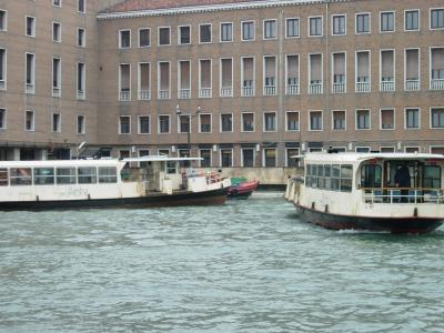 Vaporetti, Venetian buses.