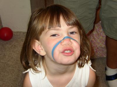 Hanna also making a fashion statement