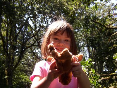 u33/tikkiman/medium/21462933.hannahandthewalrusathendrickspark_1.jpg