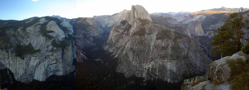 Yosemite Valley Panorama r.jpg