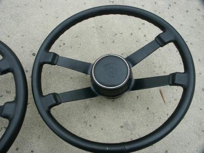914-6 GT and 911 Leather Steering Wheel Comparison 005.jpg