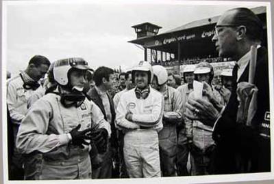 Nurburgring 1965. Gurney, Stewart, Amon, Hulme, Spence, Gardner, Rindt, Hawkins.jpg