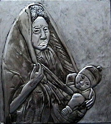  Woman with the baby aluminum 38x30cm.