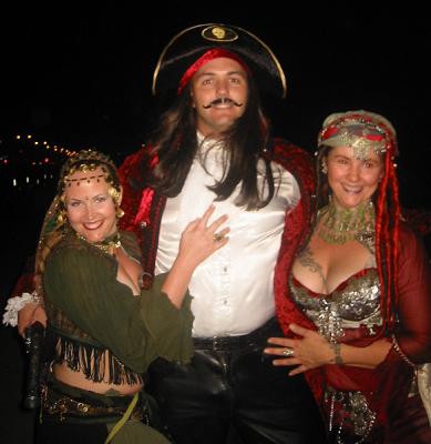 u34/adlerz/medium/22688063.4webPirateParty024.jpg
