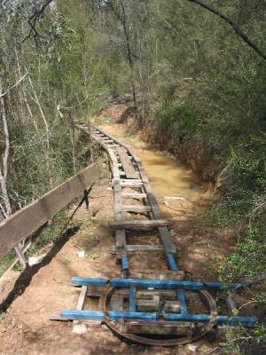 turntable and rail along trench to be dug