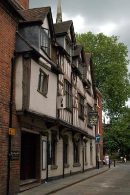u34/bmcmorrow/medium/31269052.UKJun04612.jpg