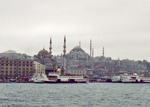 Süleymanye Mosque, The Golden Horn