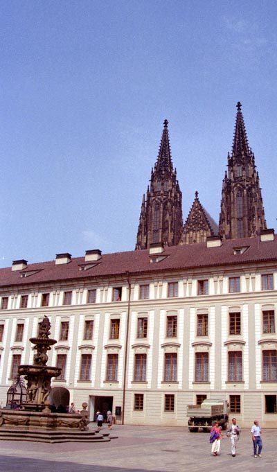 St. Vita Cathedral, Prague Castle, Second Courtyard