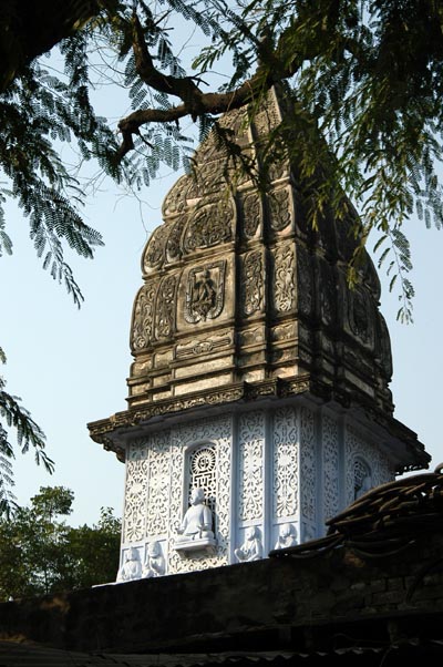 Hindu temple enroute to Agra