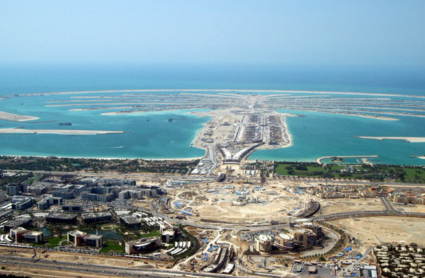 Palm Jumeirah and the site of the Dubai Pearl project
