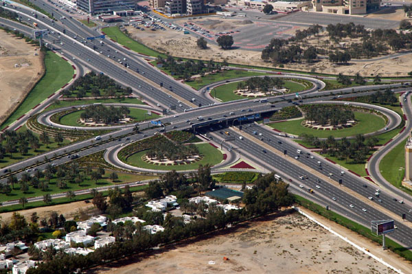 Wafi City Cloverleaf, E11 (Al Quta'eyat Rd) and E66 (Oud Metha Rd)