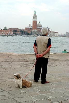 A man and his dog Venezia