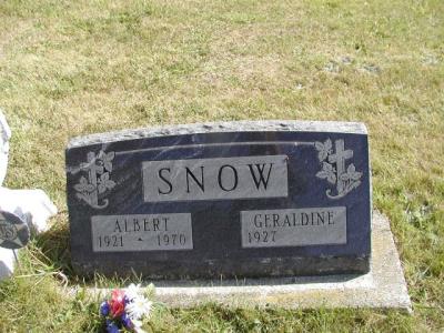 Snow, Albert & Geraldine Section 6 Row 12