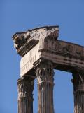 Temple of Vespasian: 3 remaining columns