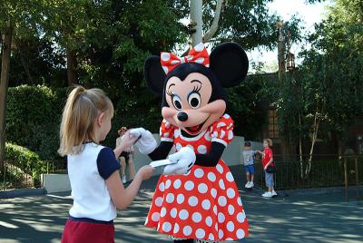 Getting Minnie's autograph