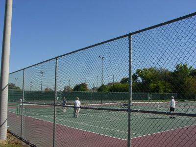 Public Tennis Courts in Drakes Creek Park