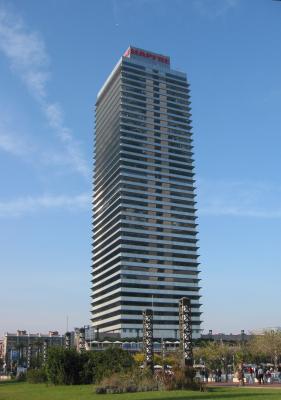 Mapfre tower in Barcelona.jpg