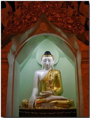 A Buddha near the Shwedagon