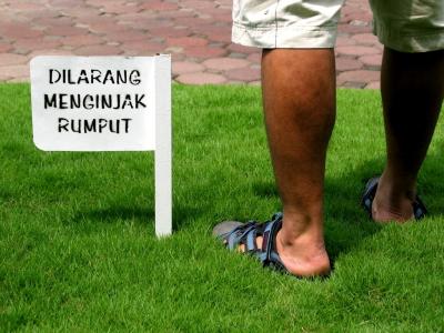 Nggak_tahu_aturan