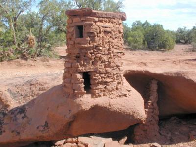 <small>A mini ruin</small>