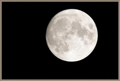 u34/georgef8/medium/33139649.FullMoonframedIT0L5769.jpg