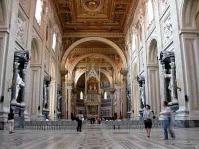 Rome : St Jean de Latran,cathedrale du monde