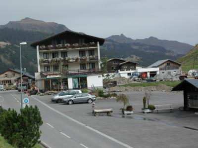 Kleiner Spaziergang in Faschina bei windig-kaltem Wetter