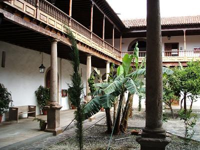 museum courtyard