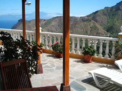 our stunning patio, looking toward Tenerife