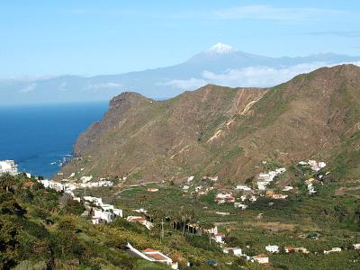 Hermigua valley, Mt. Teide on Tenerife in distance