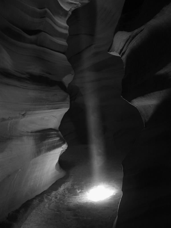 20010630 -- 2845.jpg  Canon G1  --  Upper Antelope Canyon