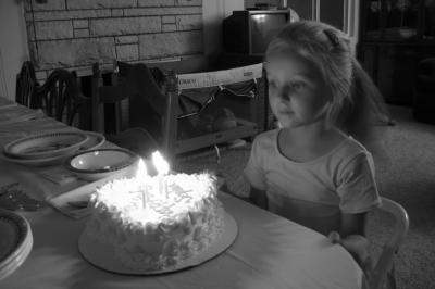 u34/joemama/medium/31161739.200309140955bw.jpg