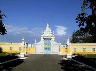 Royal Palace, front gate