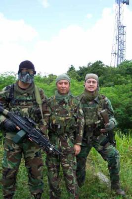 u34/kalashnikov/medium/22448886.KalashnikovPaulandOneZ.jpg