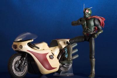 SIC 14 Masked Rider 1 And Cyclone