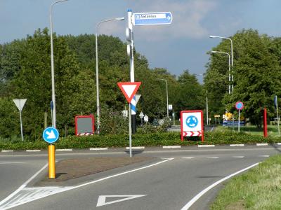 Mini roundabout