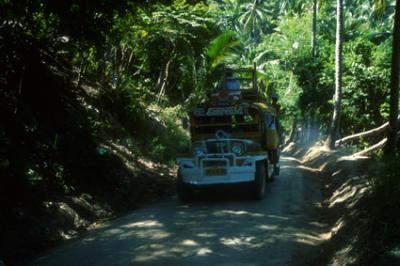 Islands005_jeepney.jpg