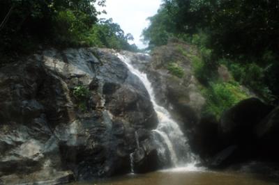 KohSamui047_waterfall.jpg