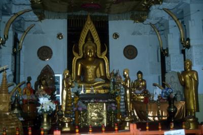 temples029_Buddha.jpg