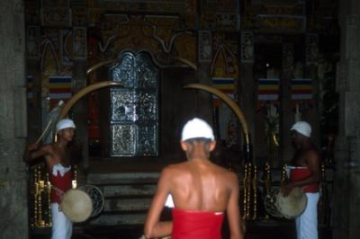 Temples032_musicians.jpg