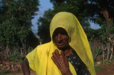 basi_007_oldwoman.jpg