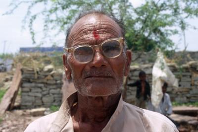 Basi_019_oldman+glasses.jpg