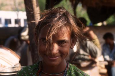 Basi_028_girl+hairy.jpg