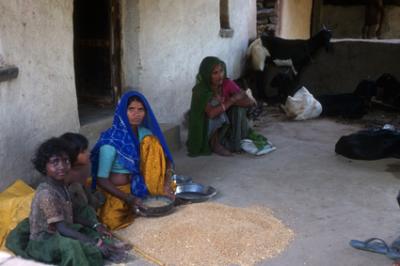 Basi_030_villagers+hous.jpg