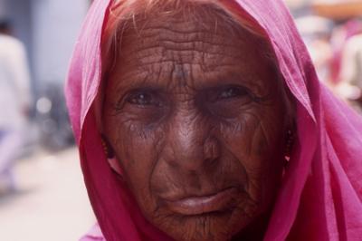 Basi_031_oldwoman.jpg