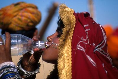 jaisalmer030_drinking.jpg