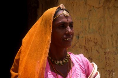 u34/lcarlsen/medium/34808051.jai_030_Amit_mother.jpg
